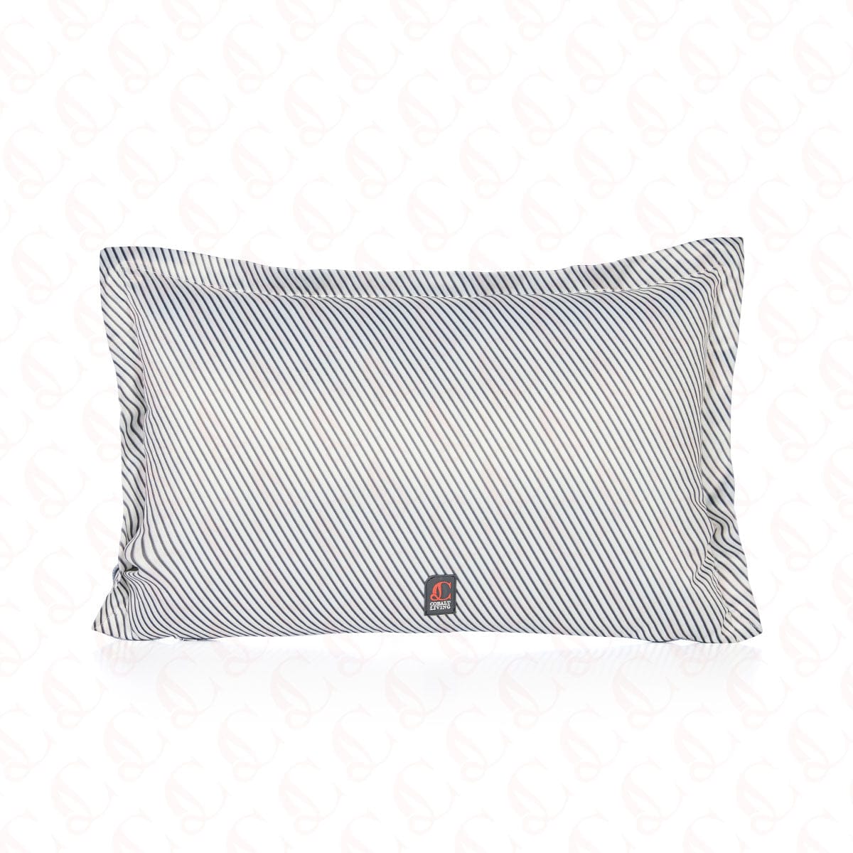 Trendy Cosmopolitan Cushion Cover